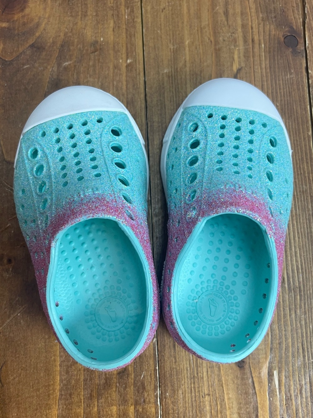 Native shoes Jefferson style foam sneakers baby size 4 turquoise & pink glitter